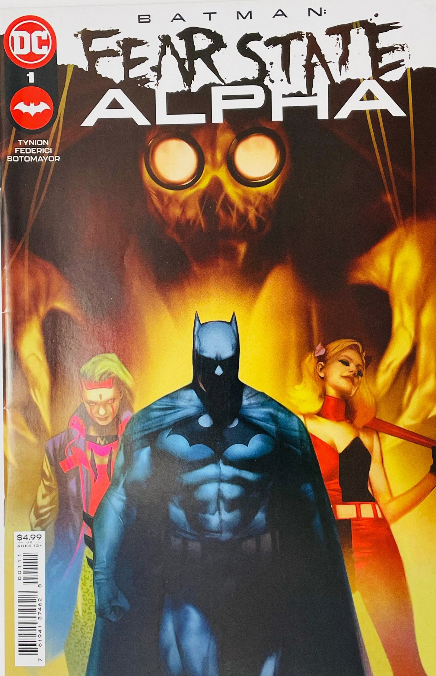 Batman Fear State Alpha issue 1 cover by Riccardo Federici featuring Batman standing with Miracle Molly and Harley Quinn under a giant glowing Scarecrow silhouette.