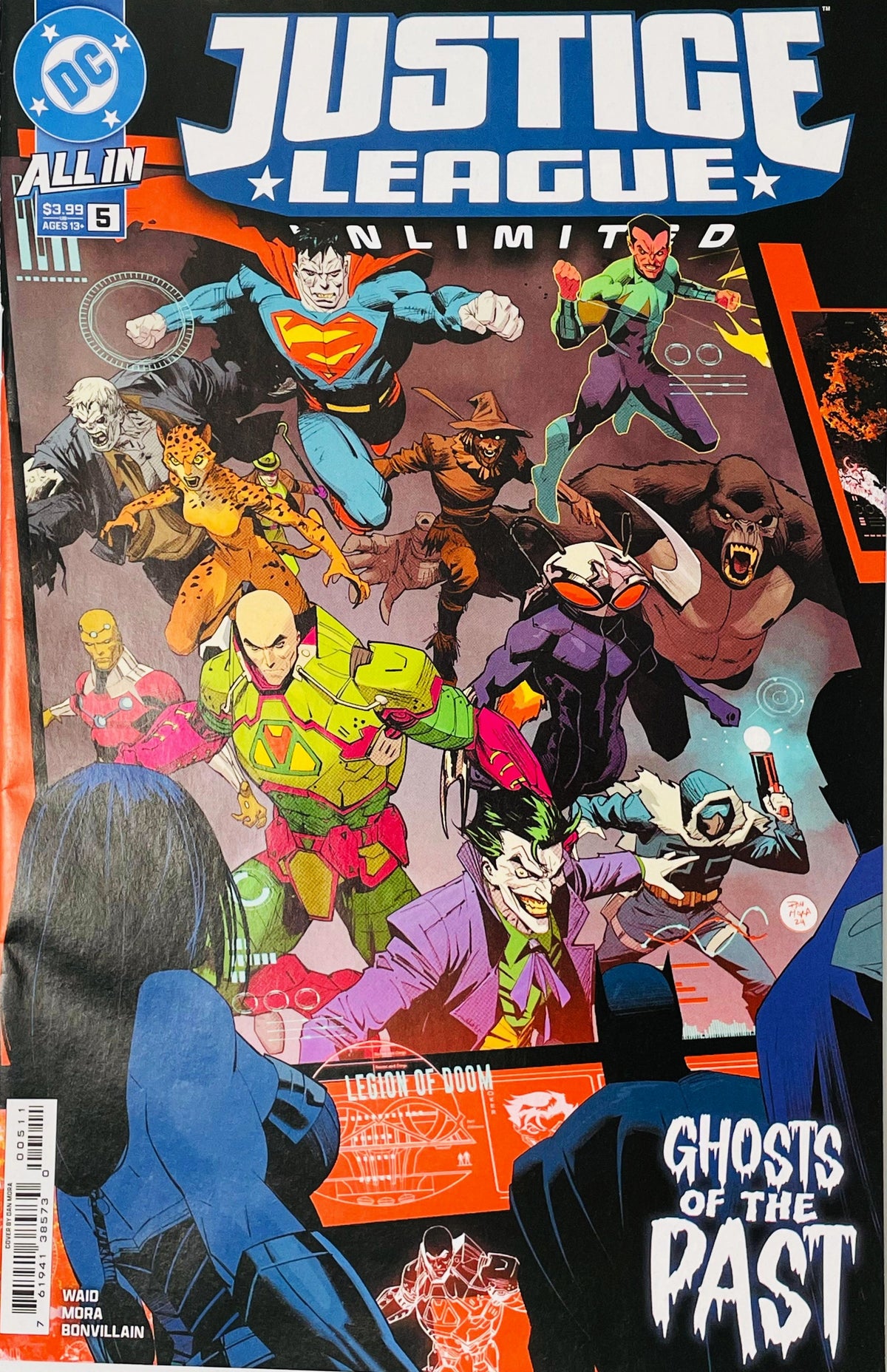 Justice League Unlimited issue 5 cover by Dan Mora showing Batman viewing a monitor displaying the Legion of Doom led by Lex Luthor and The Joker.